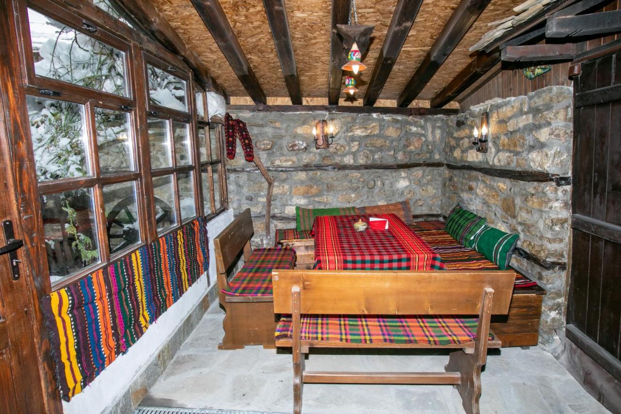 The Tinkov House In Ловеч Экстерьер фото