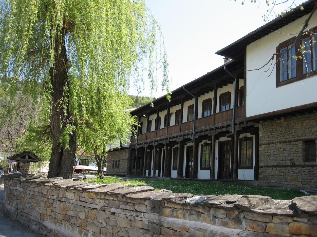 The Tinkov House In Ловеч Экстерьер фото