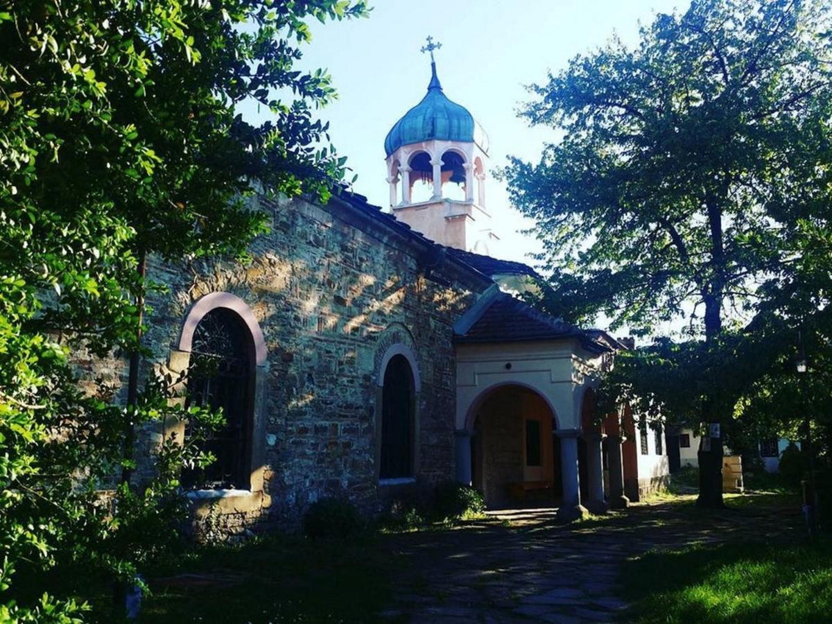 The Tinkov House In Ловеч Экстерьер фото
